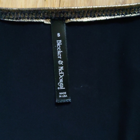 Blecker & McDougal gold black top - Picture 3 of 6